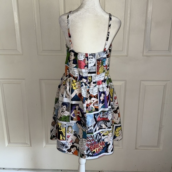 Retrolicious Sweetheart Neckline Dramatic Romantic Vintage Comic Sundress - Picture 4 of 8